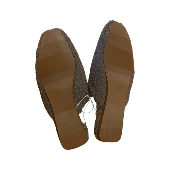 NWT Universal Thread Margot Flats Easy on and Off Slipper.    - Picture 2 of 4